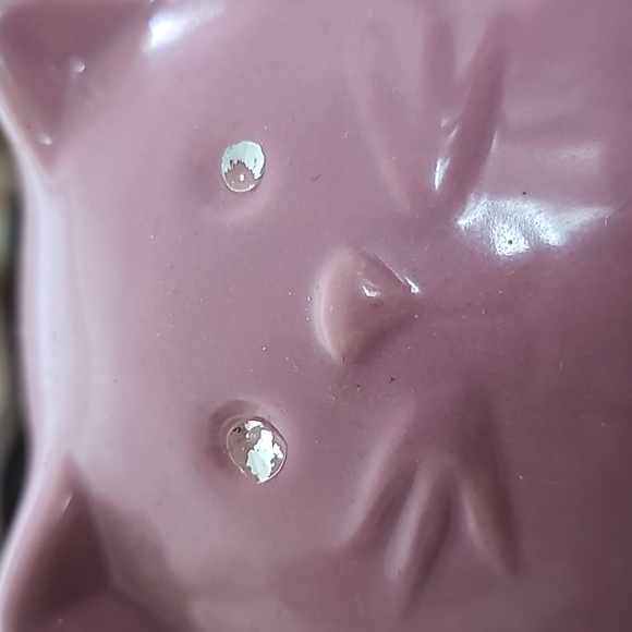 Two 5" Rounded Porcelain Cat Figurine - Picture 8 of 8